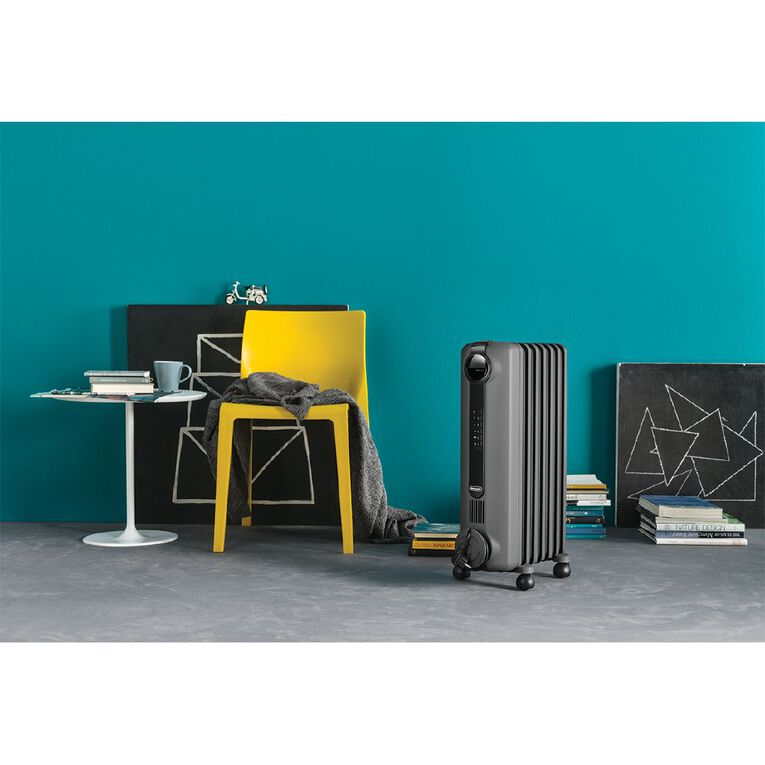 Delonghi 1500W Digital Oil Column Heater