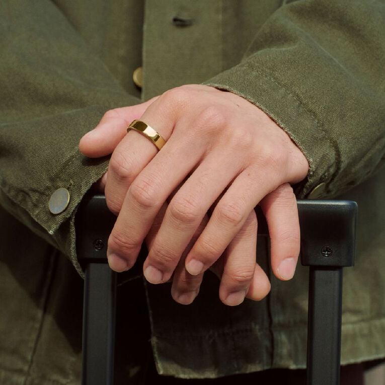 Oura Ring 5 Gold - Size 7