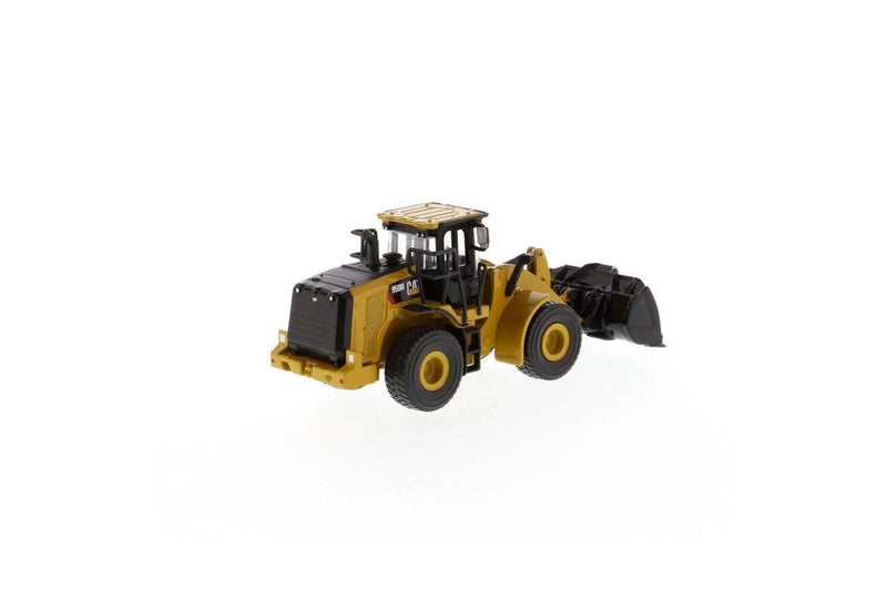 Diecast Masters 1:64 Cat 950M Wheeled Loader Scale Model Kids Play Toy Set 8y+