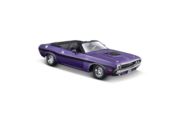 Maisto 1970 Dodge Challenger R T Convertible Diecast Model 1:24 Purple 3+