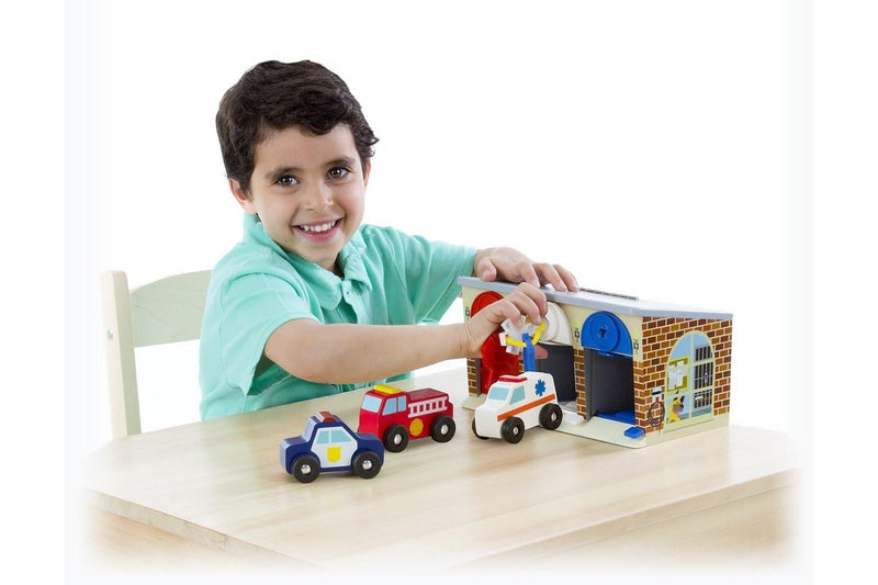 Melissa & Doug: Lock & Roll - Rescue Garage