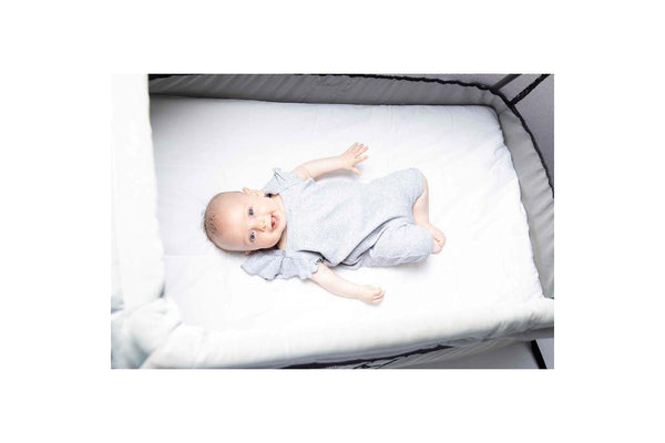 Spotty Giraffe The SleepOver Portable Lightweight Cot Size Travel Sheet White