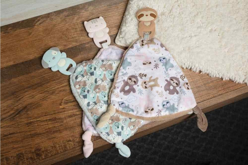 Mary Meyer: Chewy Crew Puppy Teether Lovey