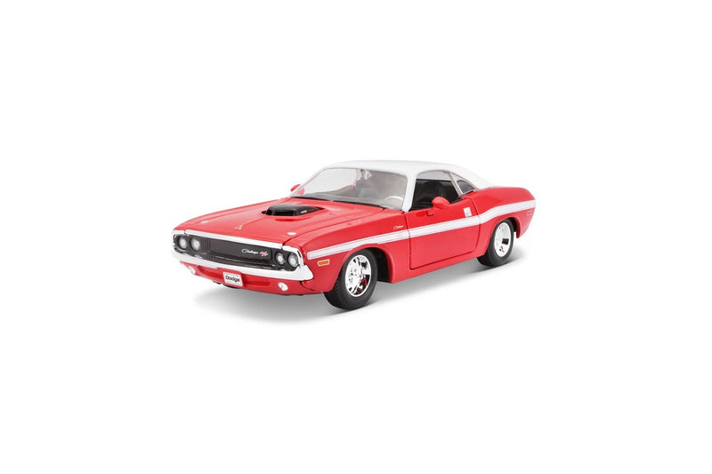 Maisto 1970 Dodge Challenger R T Coupe Diecast Display Model 1:24 Scale 3+