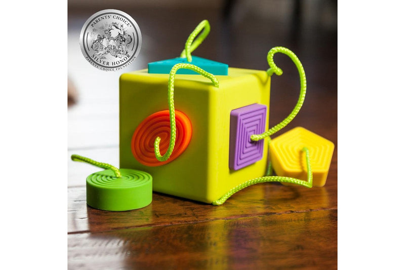Fat Brain Toys: Oombee Cube