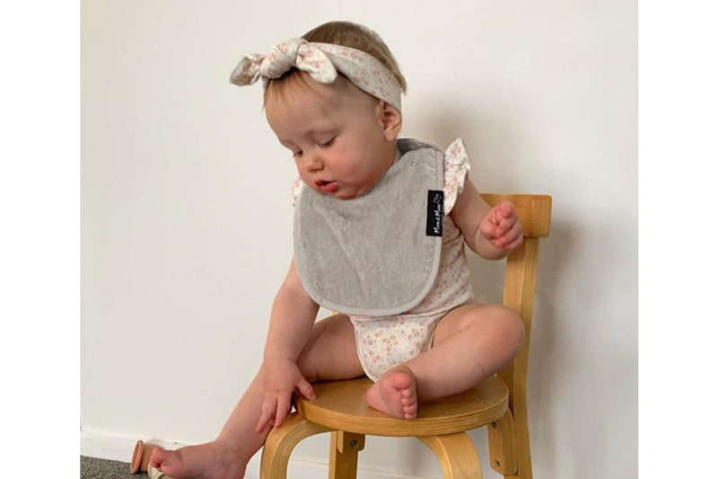 Mum 2 Mum: Infant Wonder Bib - Stone