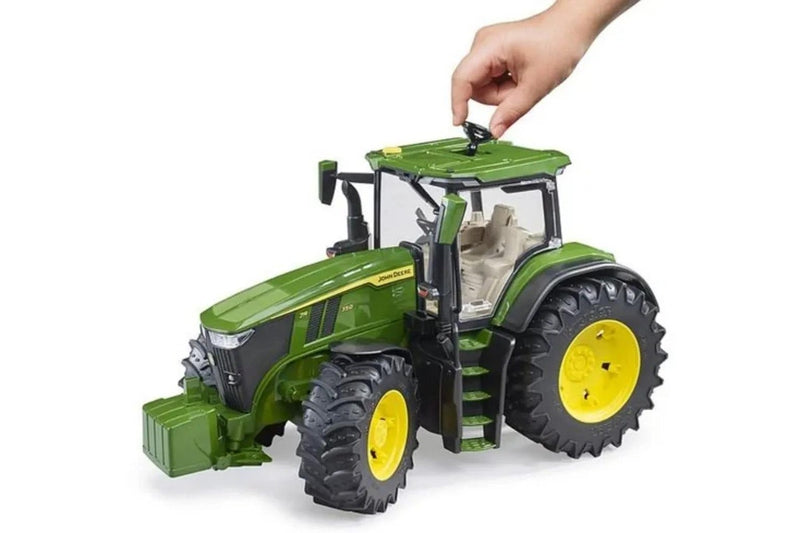 Bruder: 1:16 John Deere 7R 350 Tractor