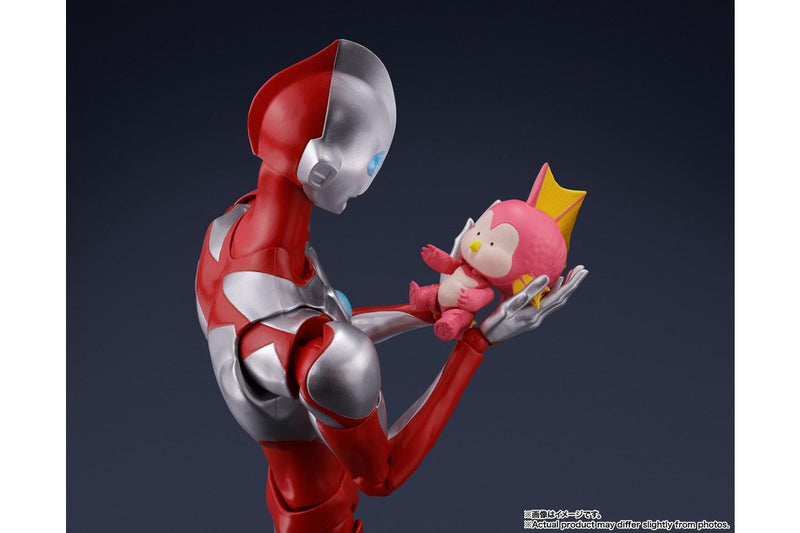 Ultraman: Ultraman & Emi - S.H.Figuarts Figure
