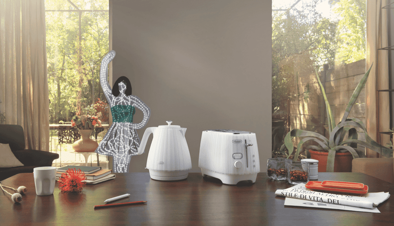 DeLonghi Ballerina Kettle Opaline White