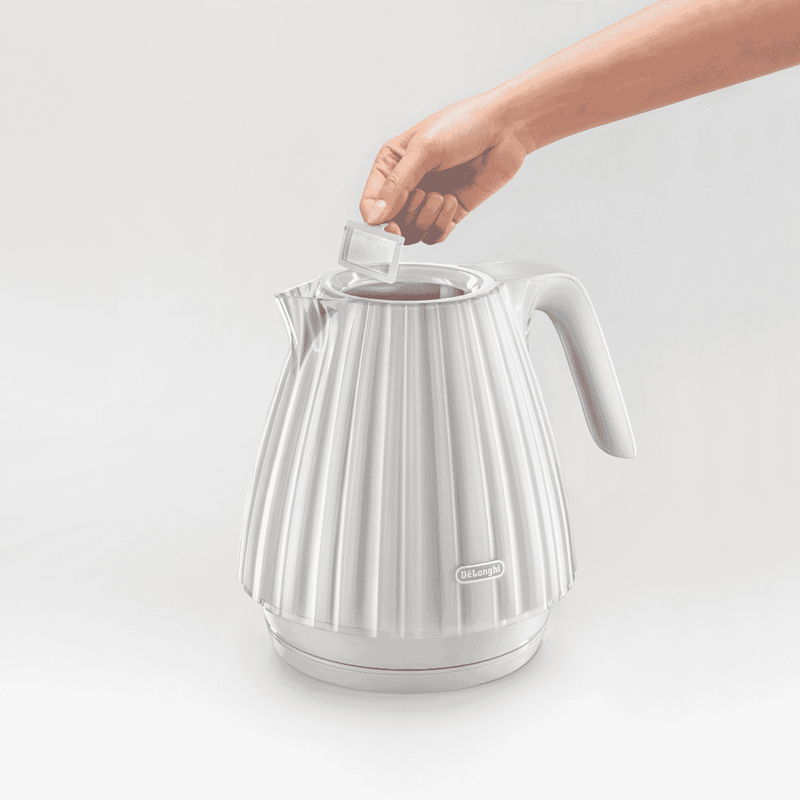DeLonghi Ballerina Kettle Opaline White