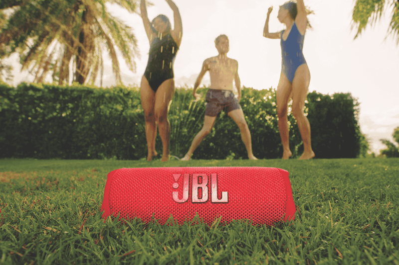 JBL Flip 6 Portable Speaker - Red