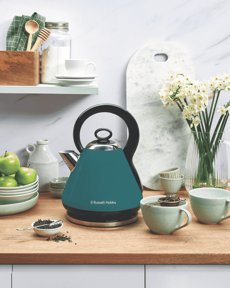 Russell Hobbs Legacy Deep Lagoon Kettle