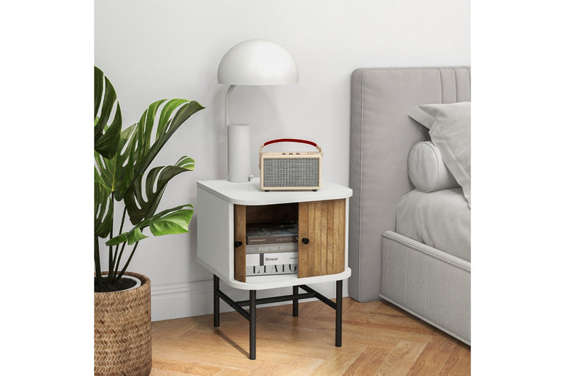 Giantex Modern Nightstand Bedside Storage Table w/Sliding Doors & Metal Legs Floor Side Table Bedroom Living Room White