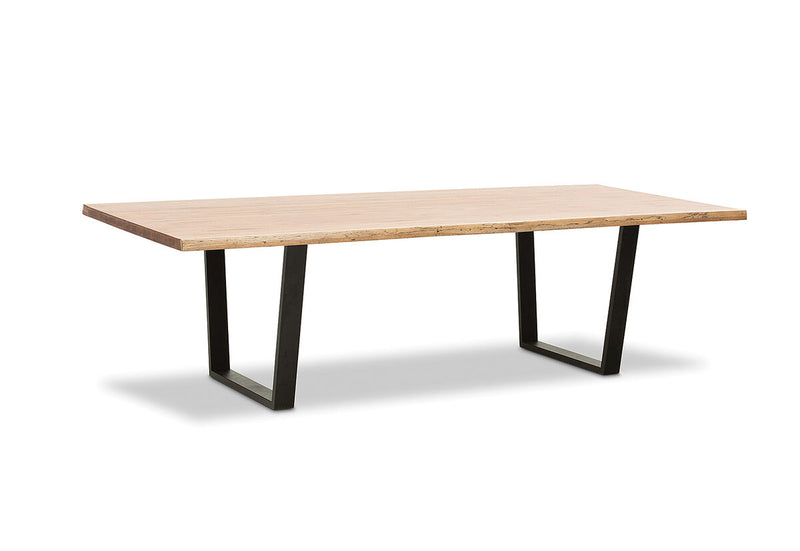 NERO 2700 Dining Table