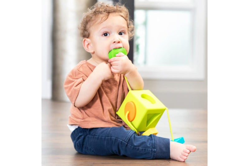 Fat Brain Toys: Oombee Cube