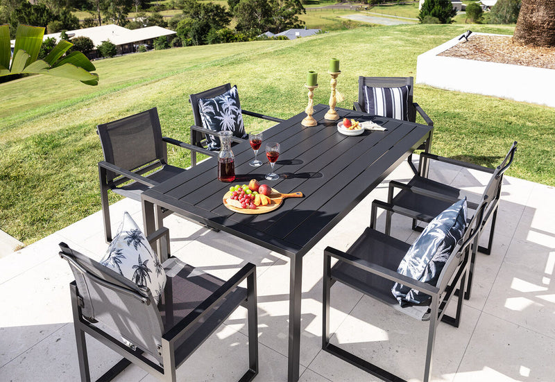 BAYVIEW Outdoor Dining Table