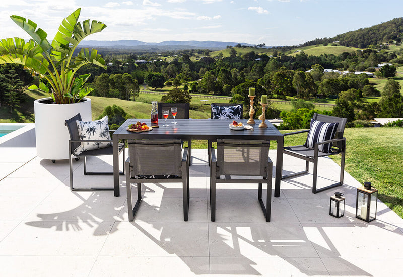 BAYVIEW Outdoor Dining Table
