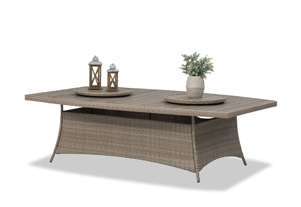 LUAU Outdoor Dining Table