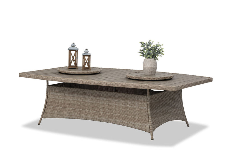 LUAU Outdoor Dining Table