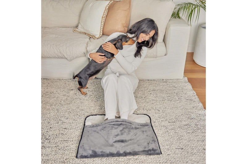 Homedics Indoor Soft Heated Winter Foot Warming Pouch Relaxing Comfort Set Grey