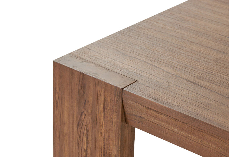 ROMULUS 1800 Dining Table