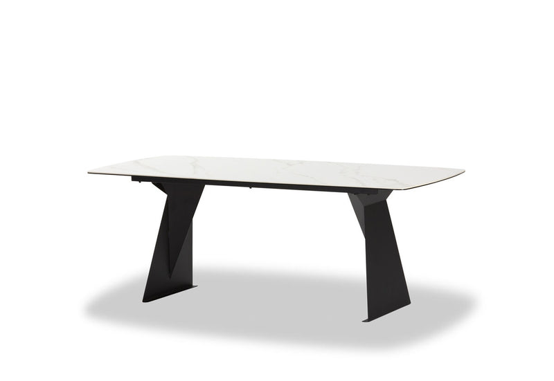 MACKINLEY Dining Table