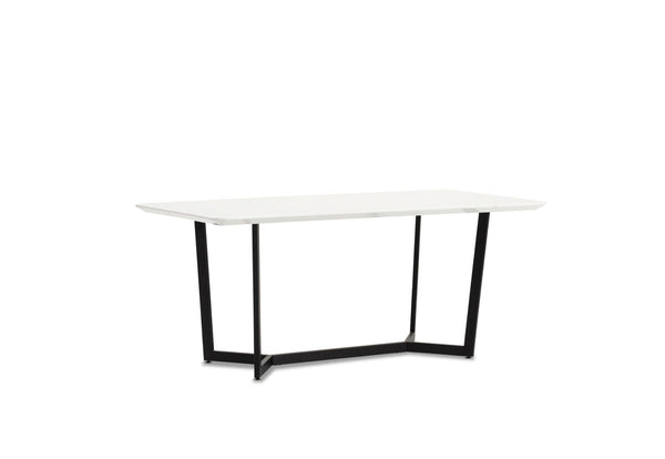 PREEDA 1800 Dining Table