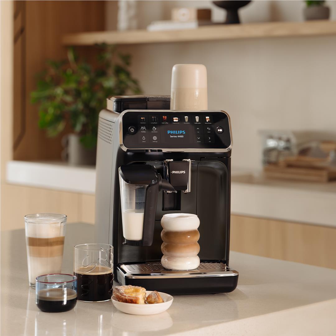 Philips LatteGo Series 4400 Fully Automatic Espresso Machine — view 4