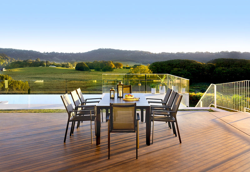 COSTA RICA Outdoor Dining Table