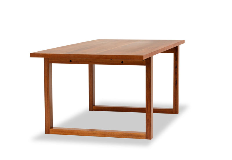 CULLIN 2000 Dining Table