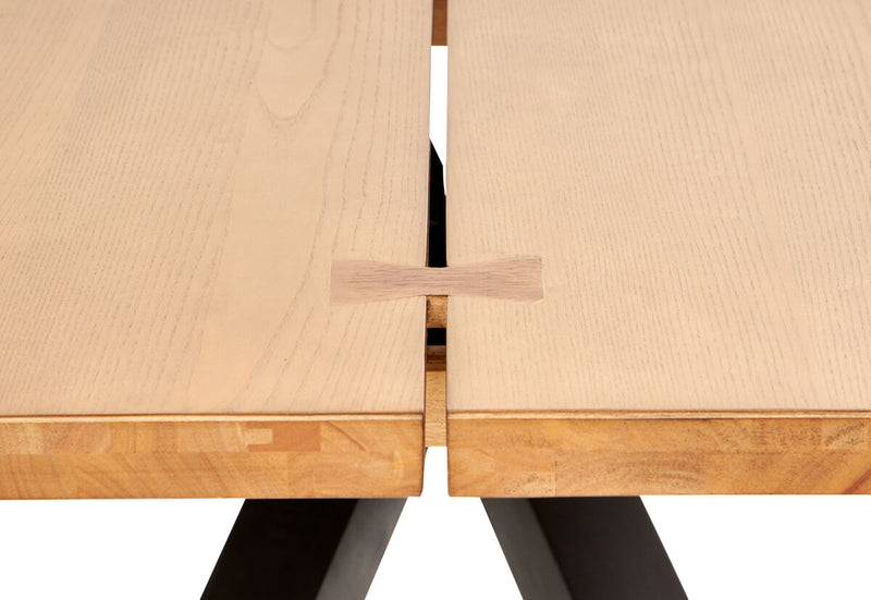 EVENDALE 2200 Dining Table