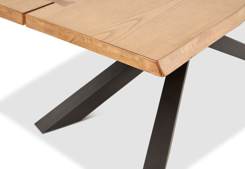 EVENDALE 2200 Dining Table