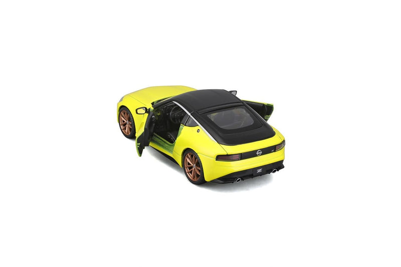 Maisto 1:24 2023 Nissan Z Model Car KidsModel Car Play Toy Yellow 3y+