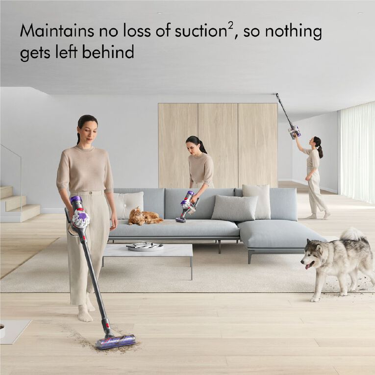 Dyson V8 Advanced + Car Cleaning Kit