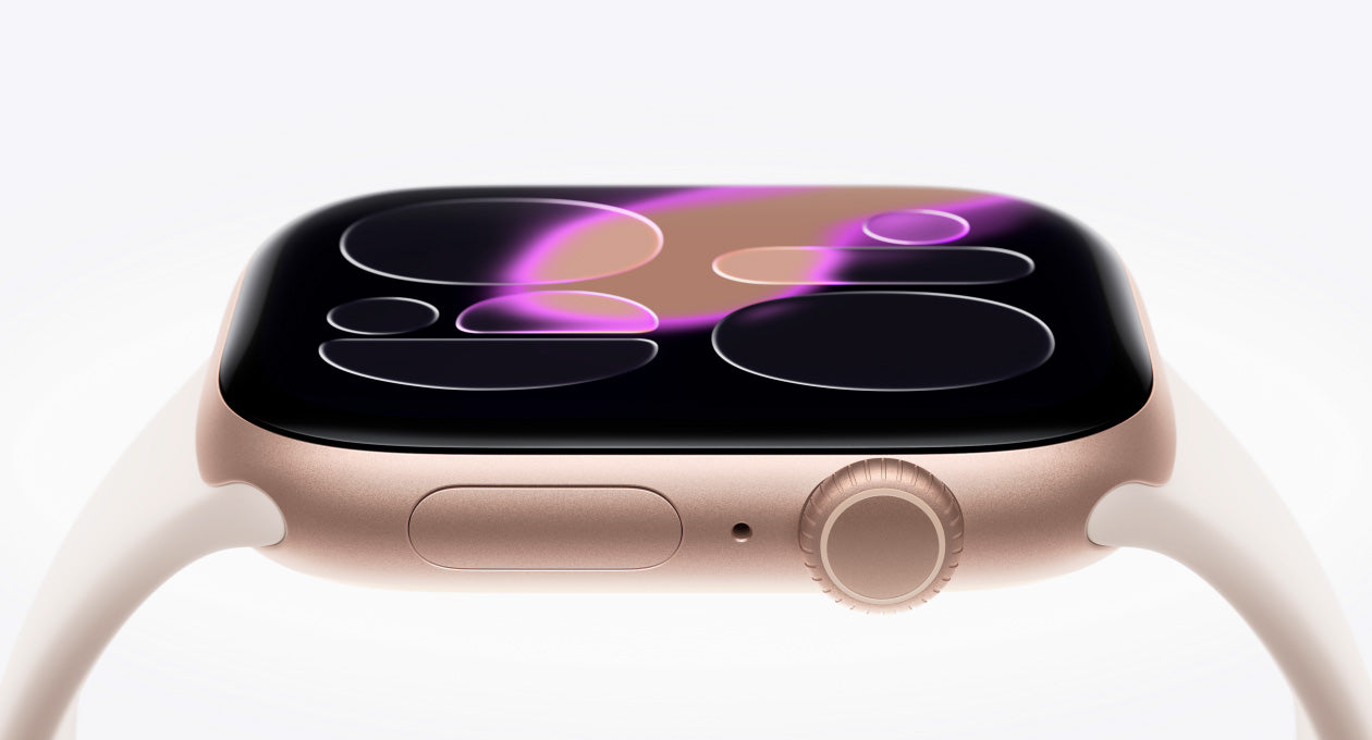 Apple Watch Series 11 Rose Gold Aluminium — display and glass detail