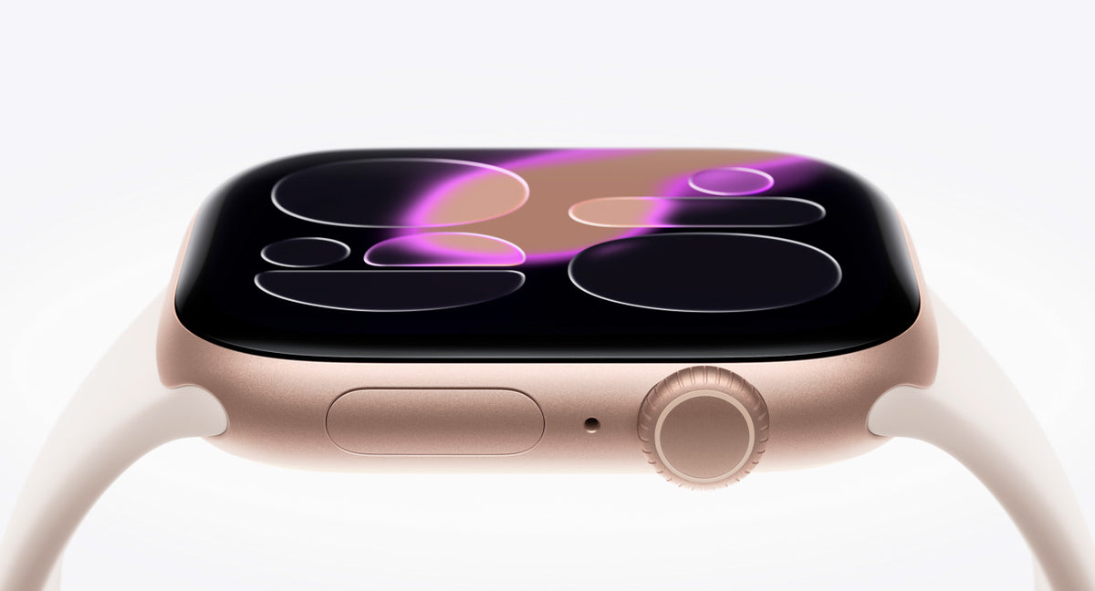 Apple Watch Series 11 Rose Gold Aluminium — display and glass detail