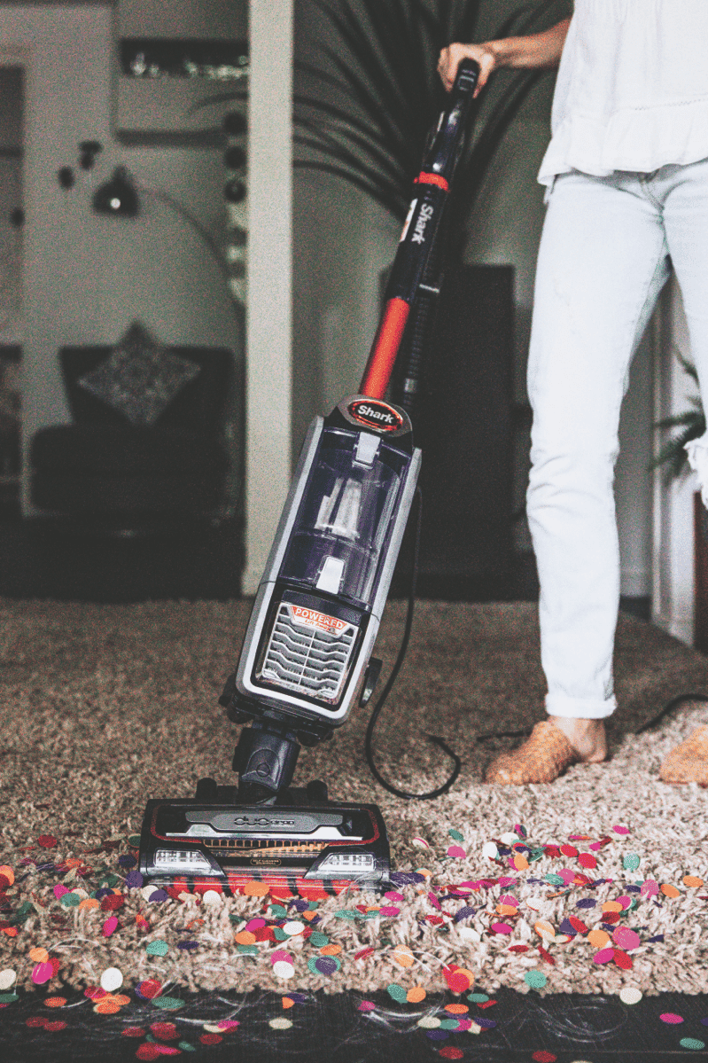 Shark Corded Upright with DuoClean & Self Cleaning Brushroll