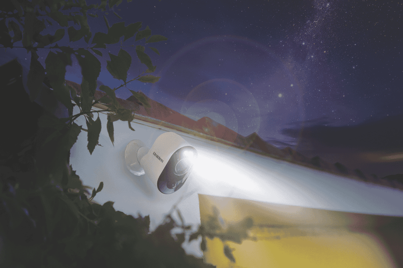 Uniden Solo Pro Wireless Spotlight Camera 4PK