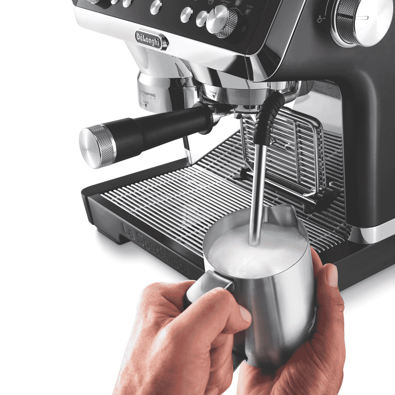 DeLonghi La Specialista Prestigo Matt Black