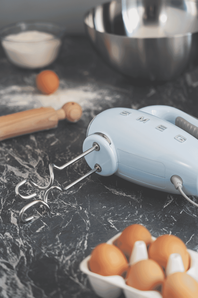 Smeg Digital Hand Mixer Pastel Blue