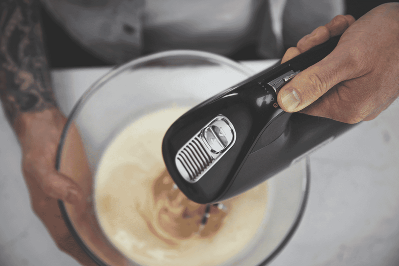 Kenwood 650W Hand Mixer Black