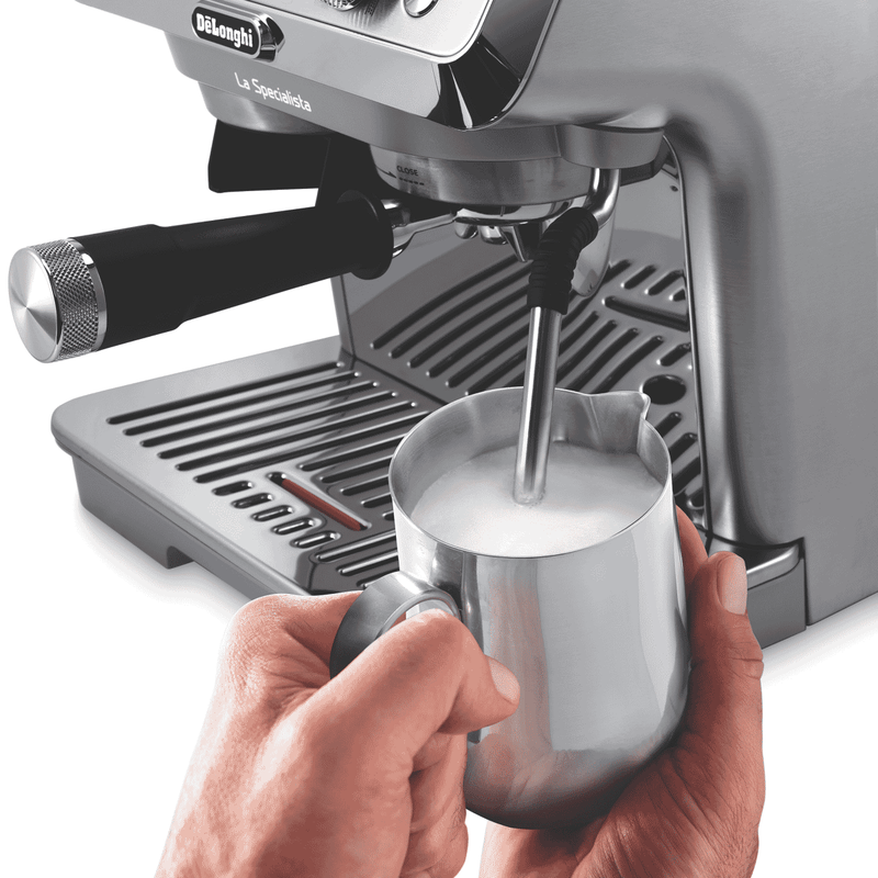 DeLonghi La Specialista Arte Evo with Cold Brew Coffee Machine