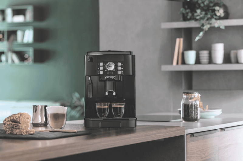 DeLonghi Magnifica Fully Automatic Coffee Machine Black