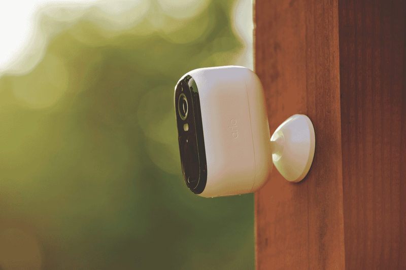 Arlo Essential 2K Camera (2nd Gen) 2 Pack